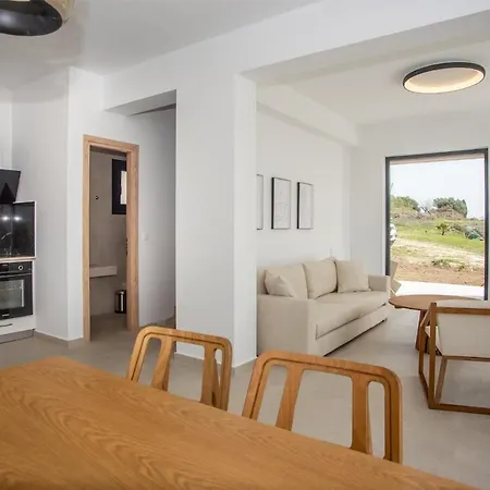 فيلة Elios With Private Pool Plateies