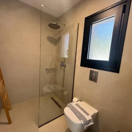 Elios With Private Pool Vila