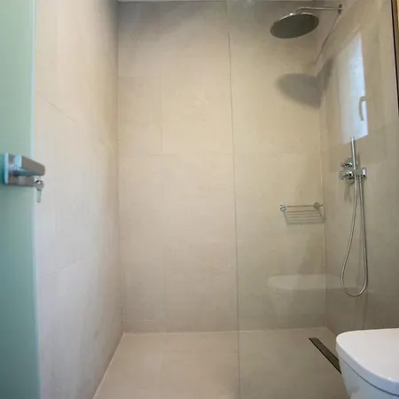 Elios With Private Pool فيلة
