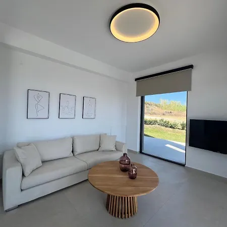 فيلة Elios With Private Pool