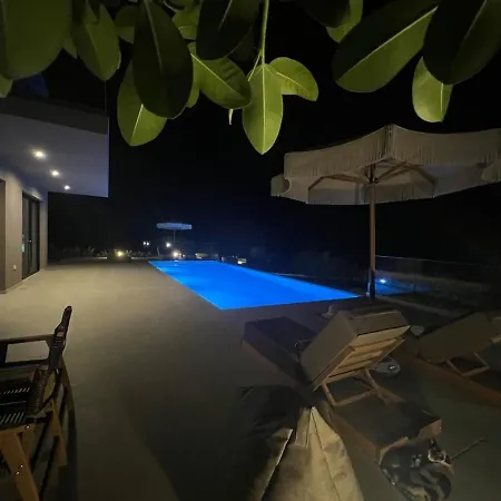 فيلة Elios With Private Pool