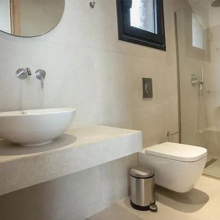 Elios With Private Pool فيلة Plateies